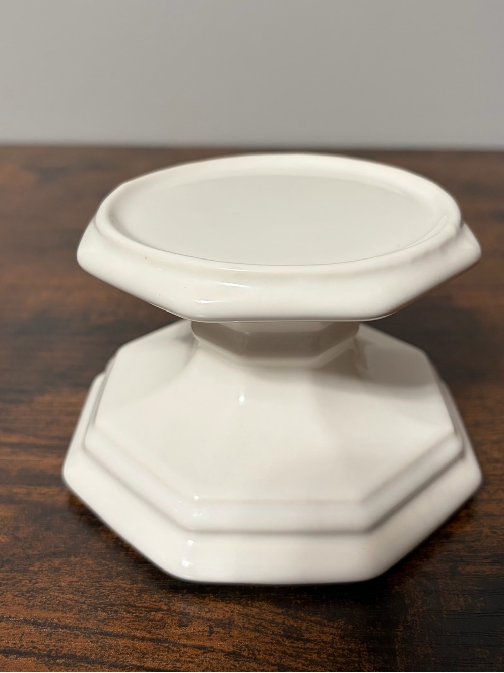 Pfaltzgraff Pedestal Candleholder Heritage White Pattern - Picture 2 of 11